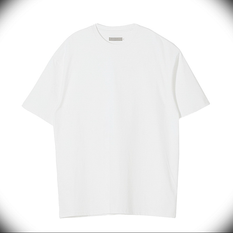 ゆとりシルエット 軽やか無地Tシャツ シンプルファッション