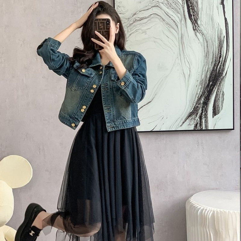 https://fulmo-img-server.com/jacketblue/003f4e65-7181-4c8f-bf9b-0ec26ea091a2.jpg
