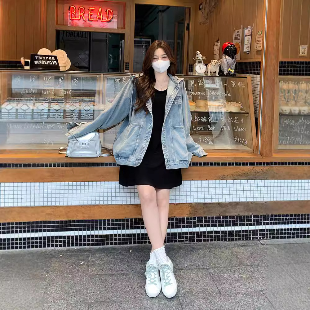 https://fulmo-img-server.com/jacketblue/074acff2-7bf4-4e2d-8fa5-26e831ae45c9.jpg