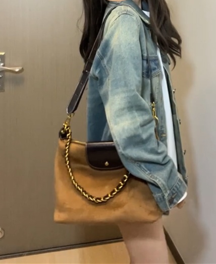 https://fulmo-img-server.com/jacketblue/1737850743953_ao7ik8li_af5gk6z5.jpeg
