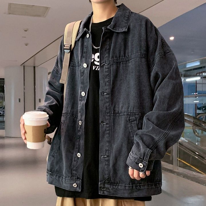 ゆったりシルエットのヴィンテージ風デニムジャケット