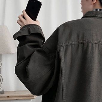 デニムジャケットオーバーサイズ ゆったり着こなせる胸ポケット付きデニムジャケット