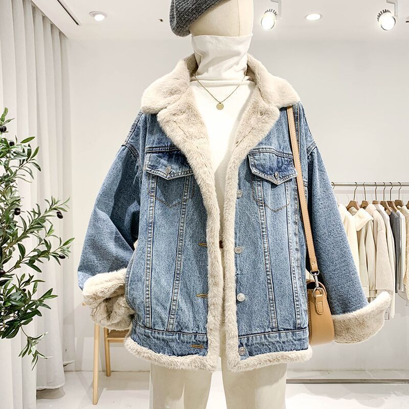 https://fulmo-img-server.com/jacketblue/2c1e1b13-658d-4e5a-9aa1-e2ebb7d5ccee.jpg