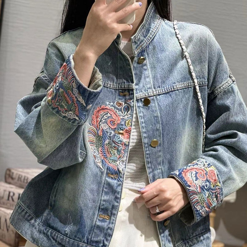 https://fulmo-img-server.com/jacketblue/3fcc64eb-fcfa-4b9d-8218-5e4c02fc2a8e.jpg