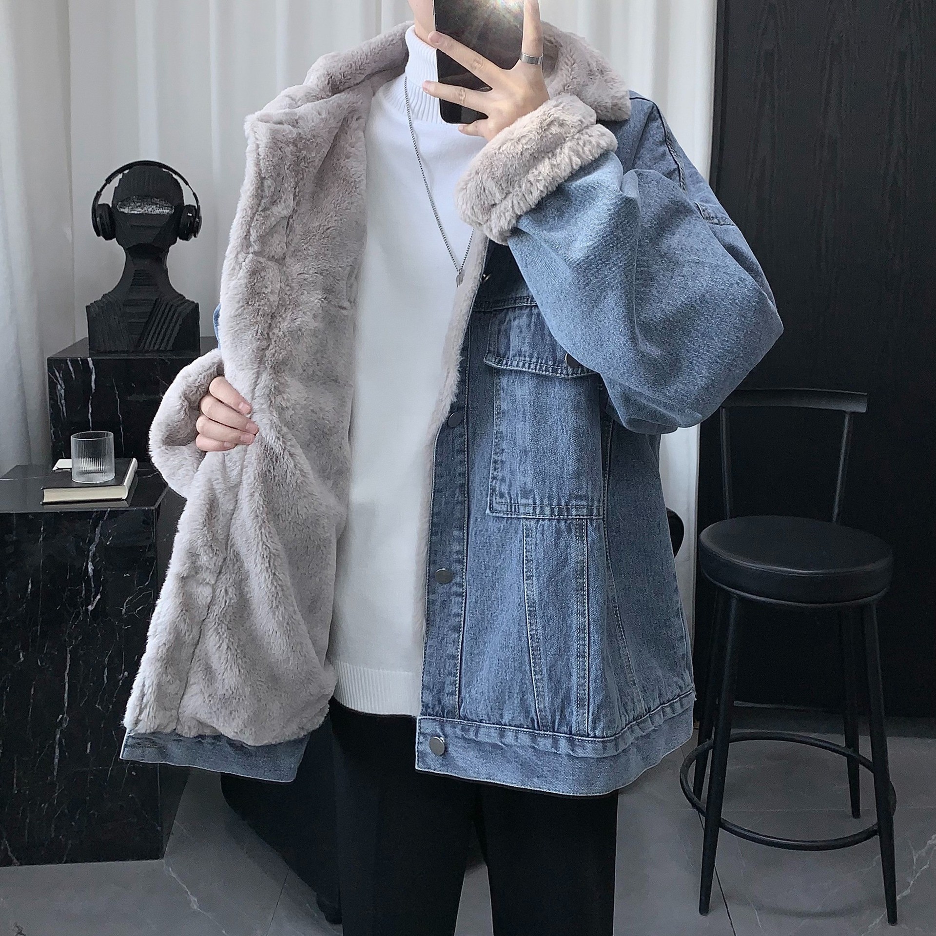 https://fulmo-img-server.com/jacketblue/4cf0b2eb-cf09-4f30-a89a-489719d1b9b7.jpg