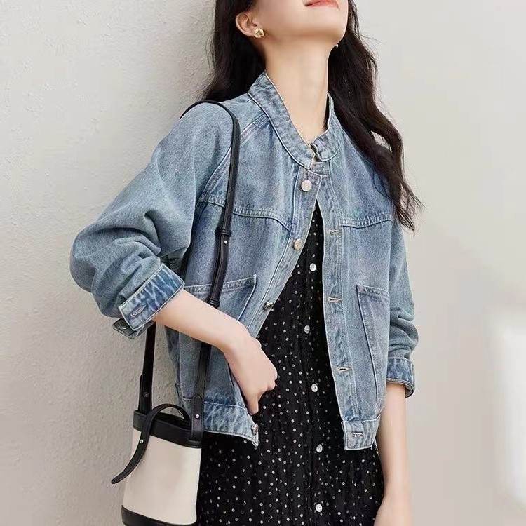 https://fulmo-img-server.com/jacketblue/6ca5bd56-b555-470d-8018-c235cf216b9a.jpg