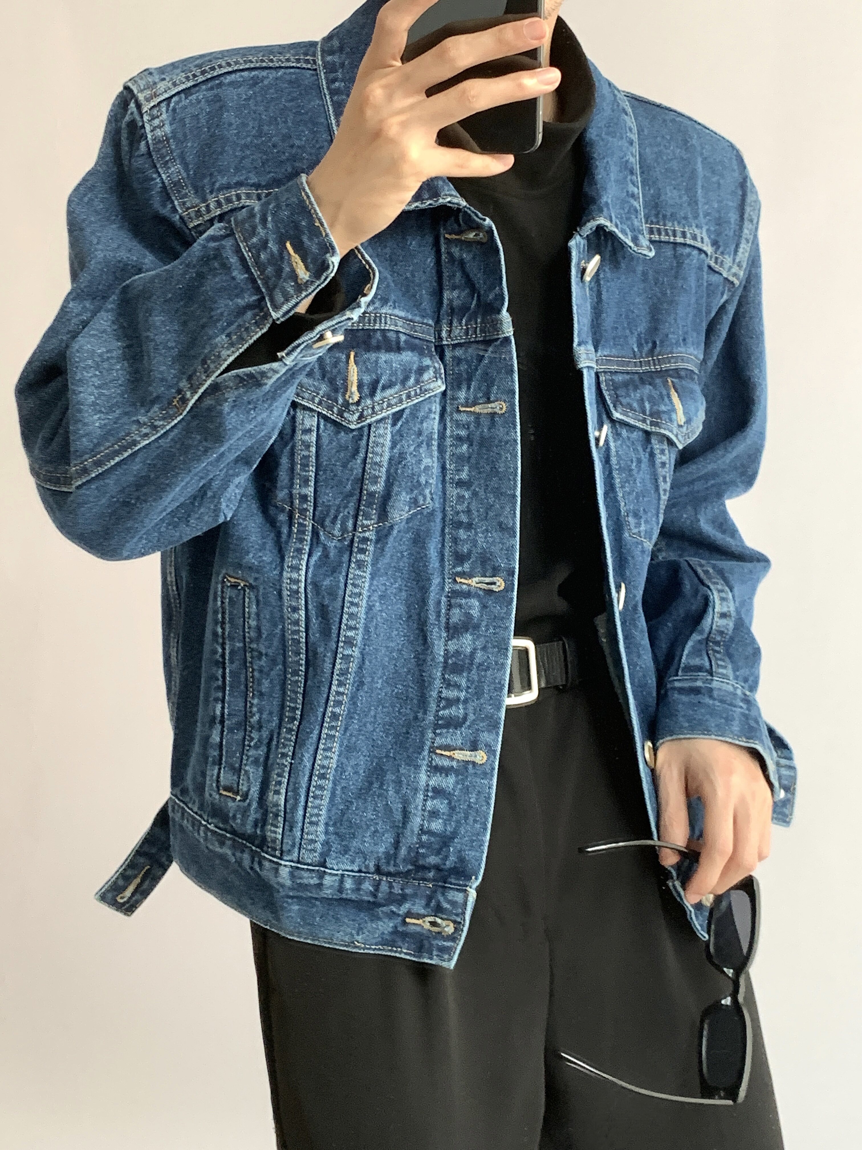 https://fulmo-img-server.com/jacketblue/86895323-ffb7-4f77-9ec2-fd50f0dae46a.jpg