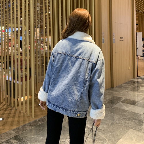 https://fulmo-img-server.com/jacketblue/91b168ea-87f8-4ca4-a1ec-acbb98420103.jpg