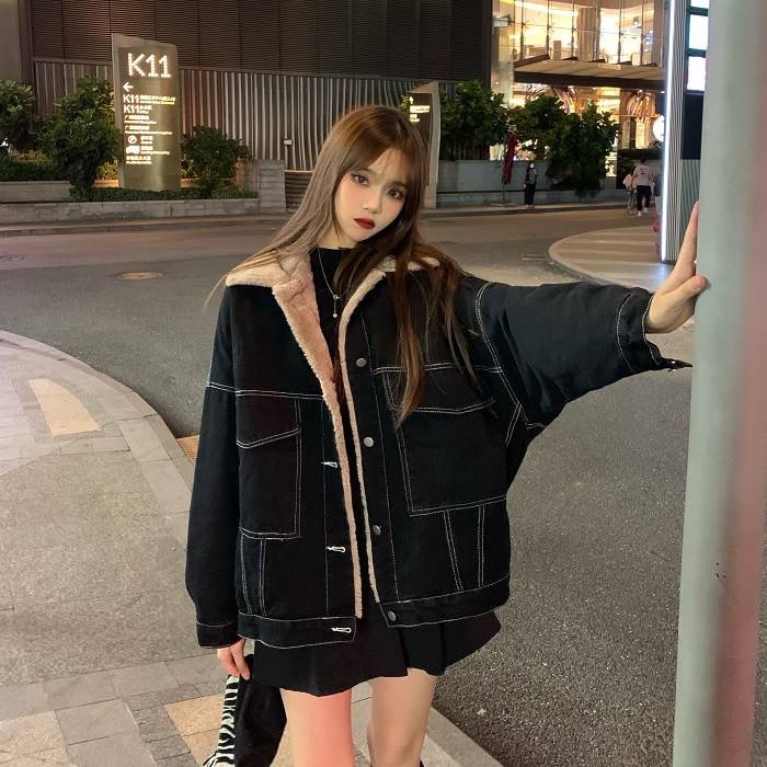 https://fulmo-img-server.com/jacketblue/c2181fca-d6d8-4980-bc9c-93bf1a658971.jpg