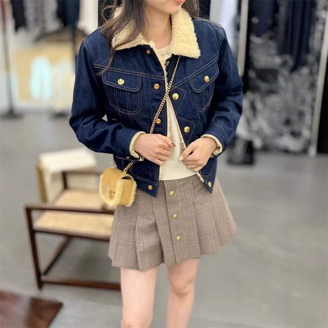 https://fulmo-img-server.com/jacketblue/d108f64f-6919-4276-87be-53e812a1ca2b.jpg