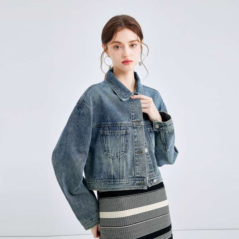 https://fulmo-img-server.com/jacketblue/d68b91ac4cf94ceb89a9df0e08dea7ac.jepg