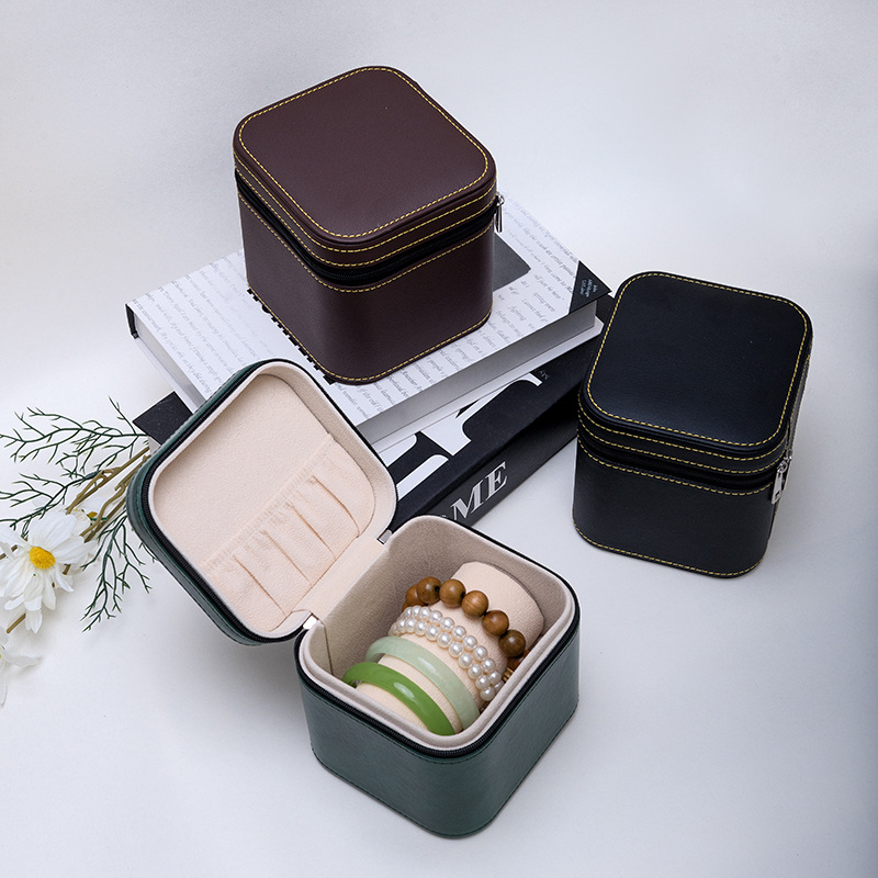 https://fulmo-img-server.com/jewelcoll/0f25bc37-8089-4ef3-ade4-34fc5318a111.jpg