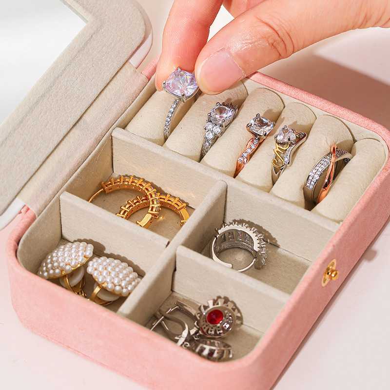 身だしなみチェックがスマートに！ミラー付きジュエリーボックス5選