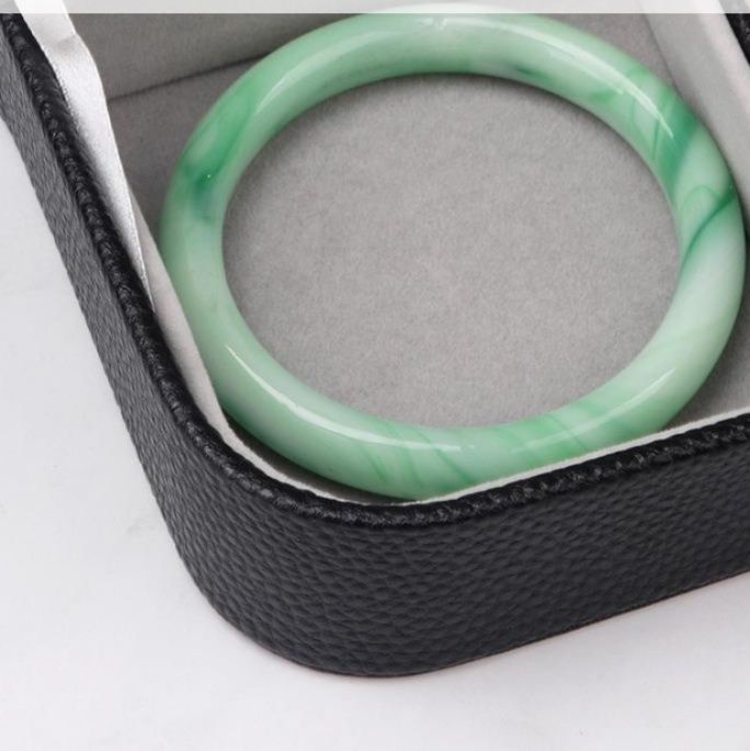 ジュエリーボックス 上質多機能コンパクトジュエリーケース　レザー