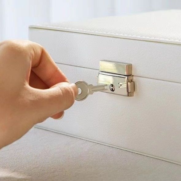 ジュエリーボックス 多段式収納付き宝石箱二層構造タイプ　レザー