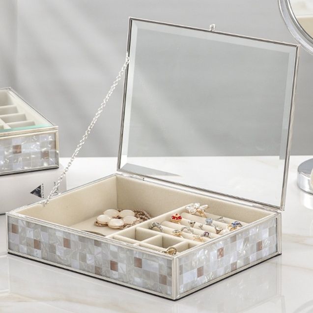 貝殻装飾仕切り付き透明蓋ガラス製ジュエリーボックス