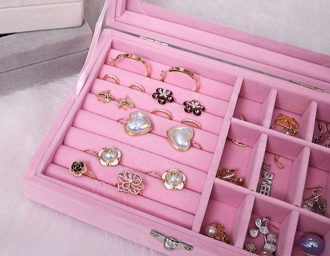 https://fulmo-img-server.com/jewelcoll/1780291847494_vrd3un2t_o8hgk91j.jpeg