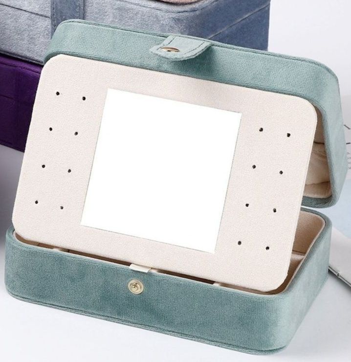 https://fulmo-img-server.com/jewelcoll/1783490243167_asn931uc_1r87nt58.jpeg