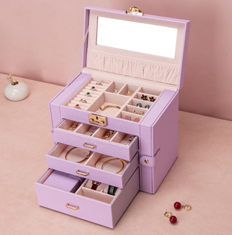 https://fulmo-img-server.com/jewelcoll/1783555689072_i15lxpie_gostbswz.jpeg