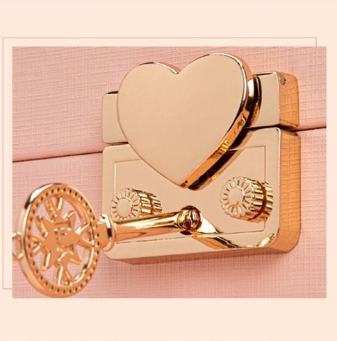 https://fulmo-img-server.com/jewelcoll/1783555931334_q3ij0ybg_5olexppp.jpeg
