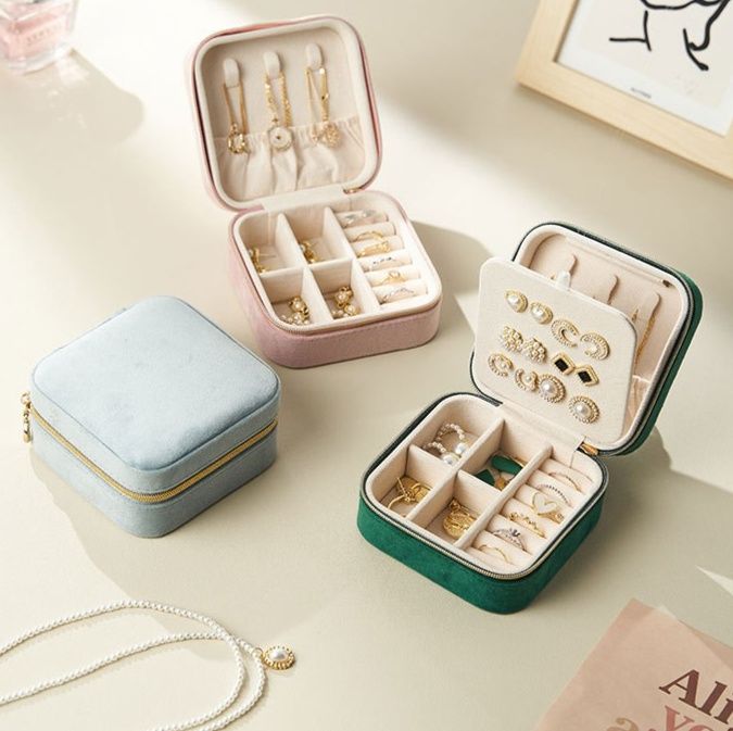 https://fulmo-img-server.com/jewelcoll/1785467673773_rcyrju6s_m3zs60ul.jpeg