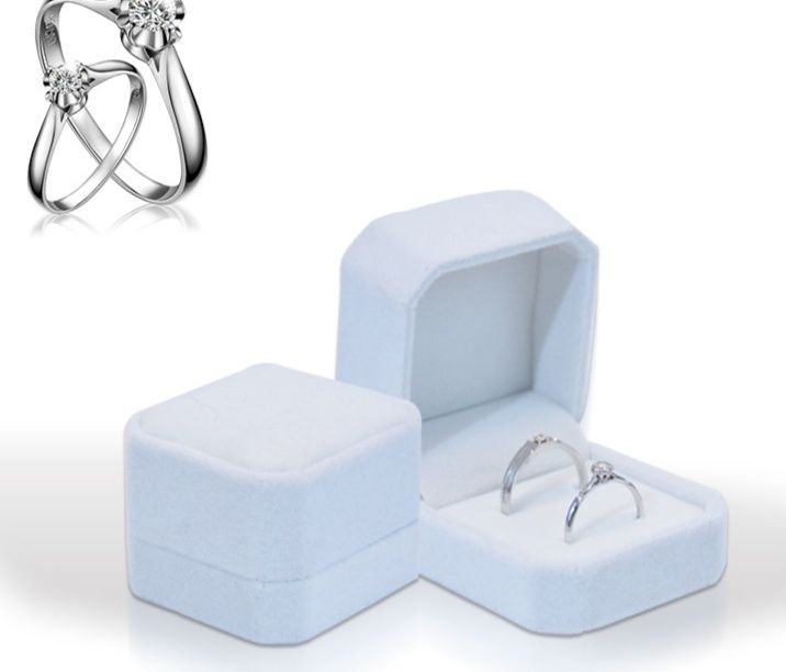 https://fulmo-img-server.com/jewelcoll/1785470880424_0cfl9occ_zynsbiph.jpeg