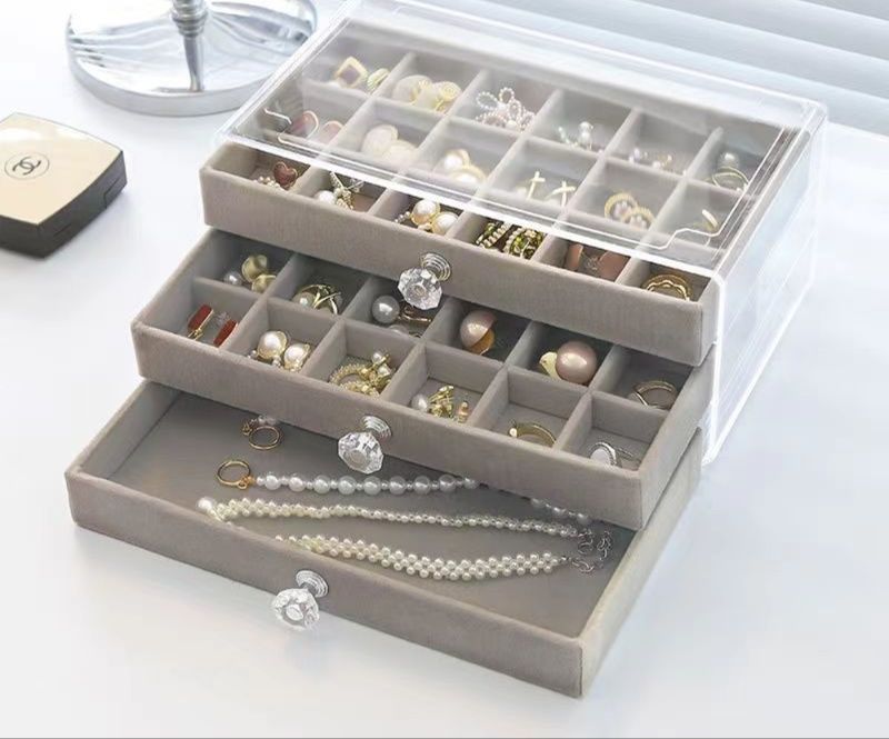 https://fulmo-img-server.com/jewelcoll/1791434655903_bdd5ri1a_6c0ph0wp.jpeg