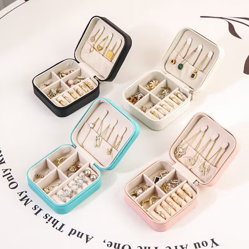 https://fulmo-img-server.com/jewelcoll/17f6fe72-f74c-4a4f-8c6e-5a3626388d23.jpg