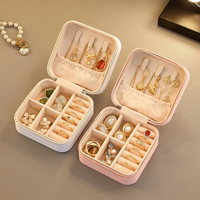 ジュエリーボックスレザー携帯用仕切り付き小型宝石収納ケース