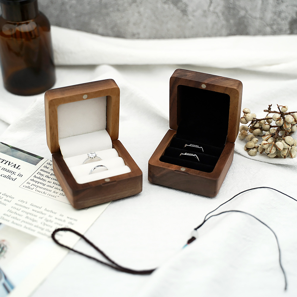 https://fulmo-img-server.com/jewelcoll/6f2a4476-c147-48bd-9544-4835862ea461.jpg