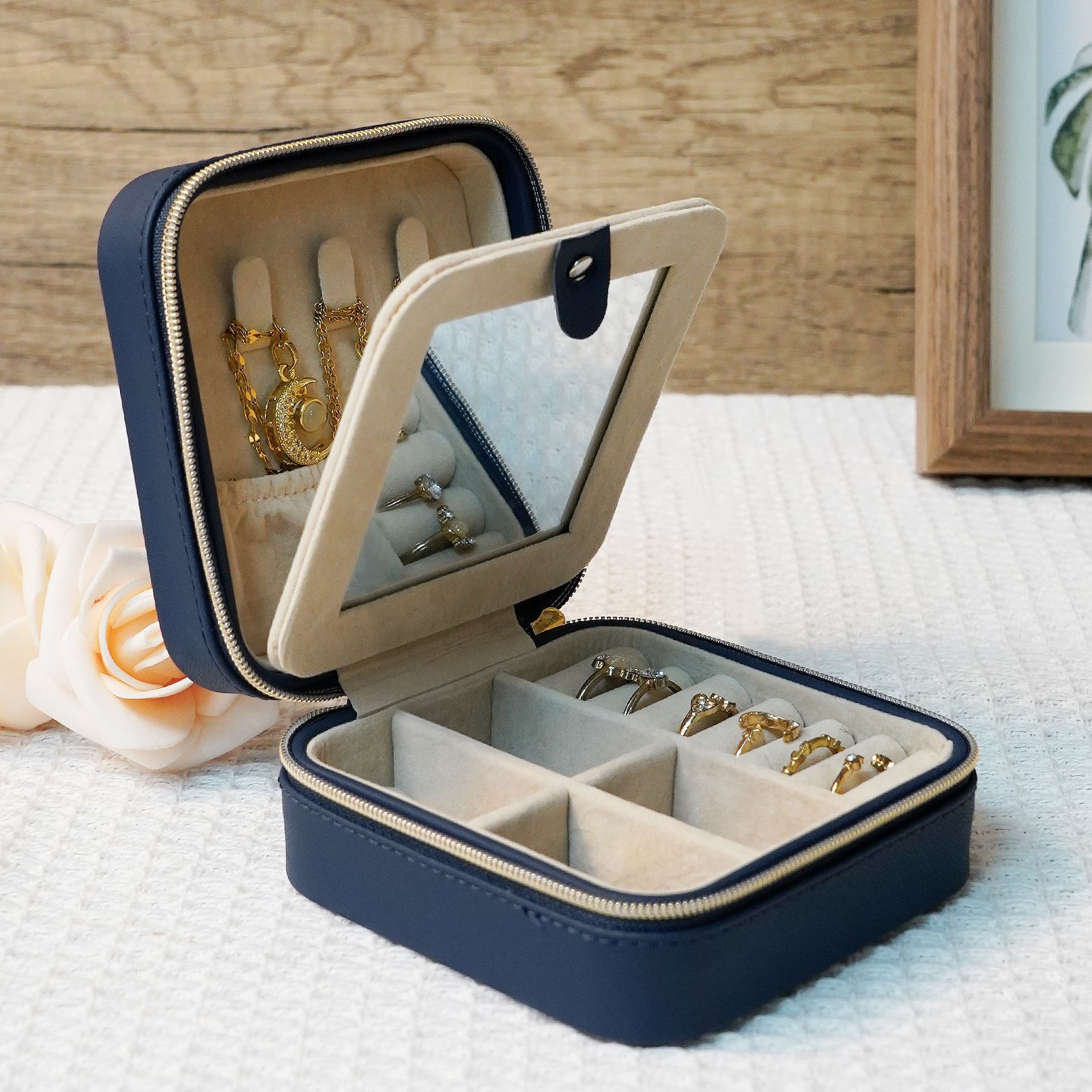 ジュエリーボックス 上質なミラー付きコンパクト収納ジュエリーボックス