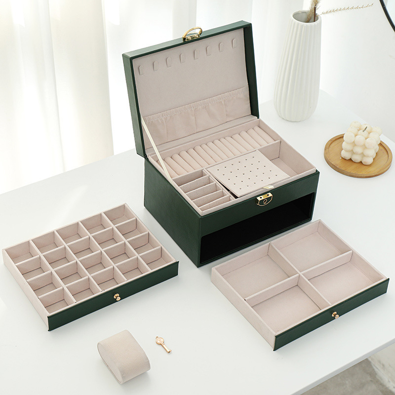 https://fulmo-img-server.com/jewelcoll/79be19b3-321b-44f6-8e22-3efcd0d27313.jpg