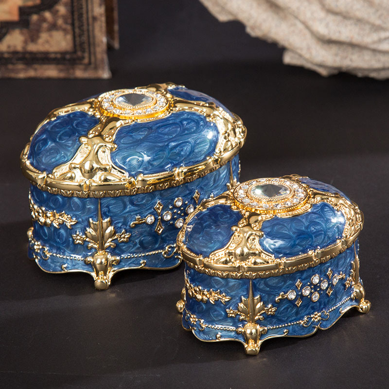 華麗な装飾が施された宮廷様式アンティーク調ジュエリーボックス 大小2点セット