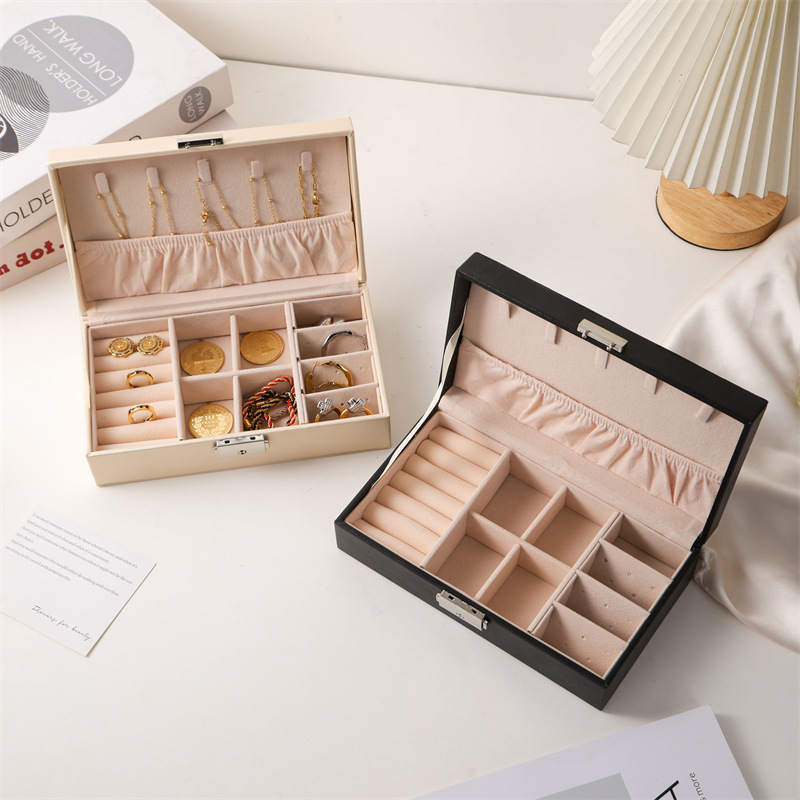 https://fulmo-img-server.com/jewelcoll/a8b5ab0a-7e8b-42a4-a8a4-f3d9a8a236cb.jpg