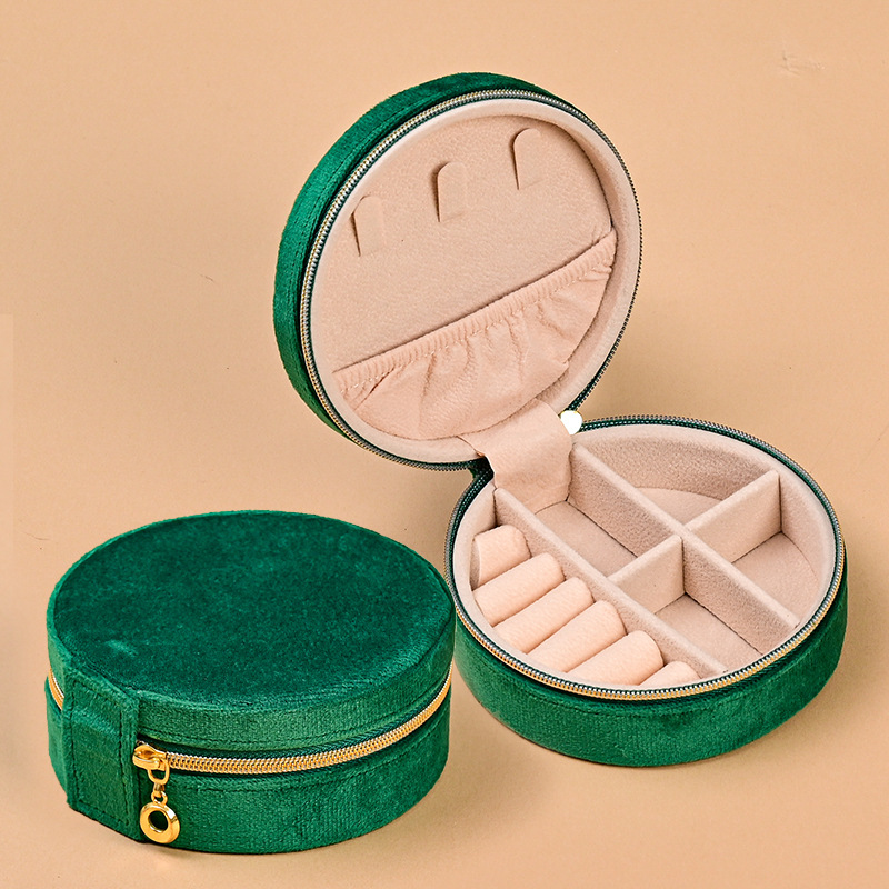 https://fulmo-img-server.com/jewelcoll/ab7966a2-f976-463f-b03d-0e2a4793517c.jpg