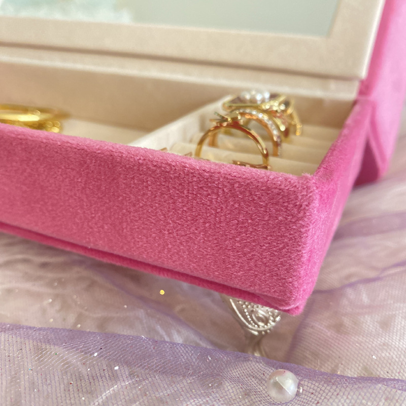 https://fulmo-img-server.com/jewelcoll/b1a7d383-c42f-425d-a306-d873342205b6.jpg