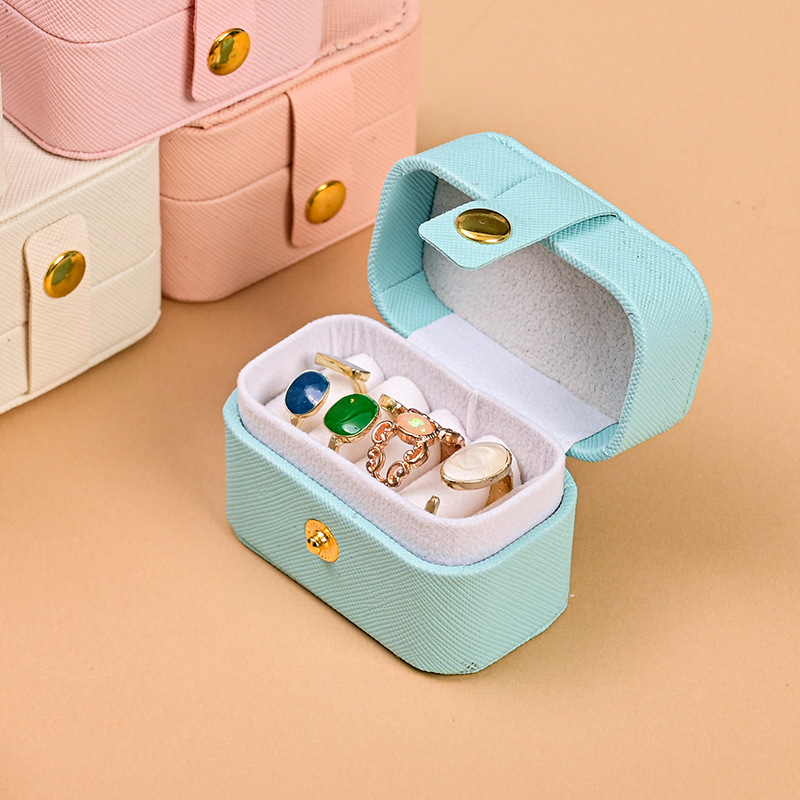 ジュエリーボックス 携帯用コンパクト型レザー調宝石箱