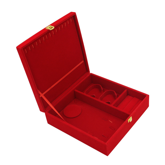 https://fulmo-img-server.com/jewelcoll/d8977e43-3107-490b-a1df-63477af6977d.jpg