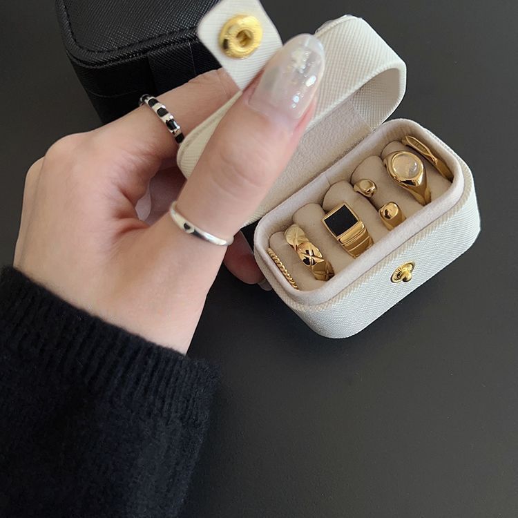 携帯用指輪収納ミニボックス