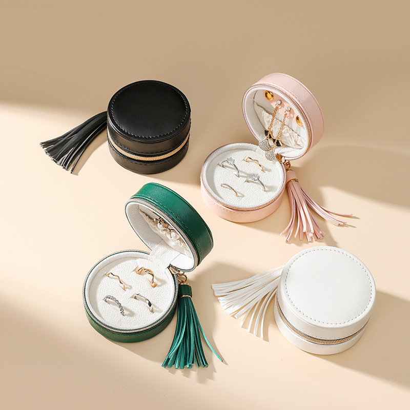 https://fulmo-img-server.com/jewelcoll/e1818dfb-3f8c-46a7-a10b-0c543e0ed4ec.jpg