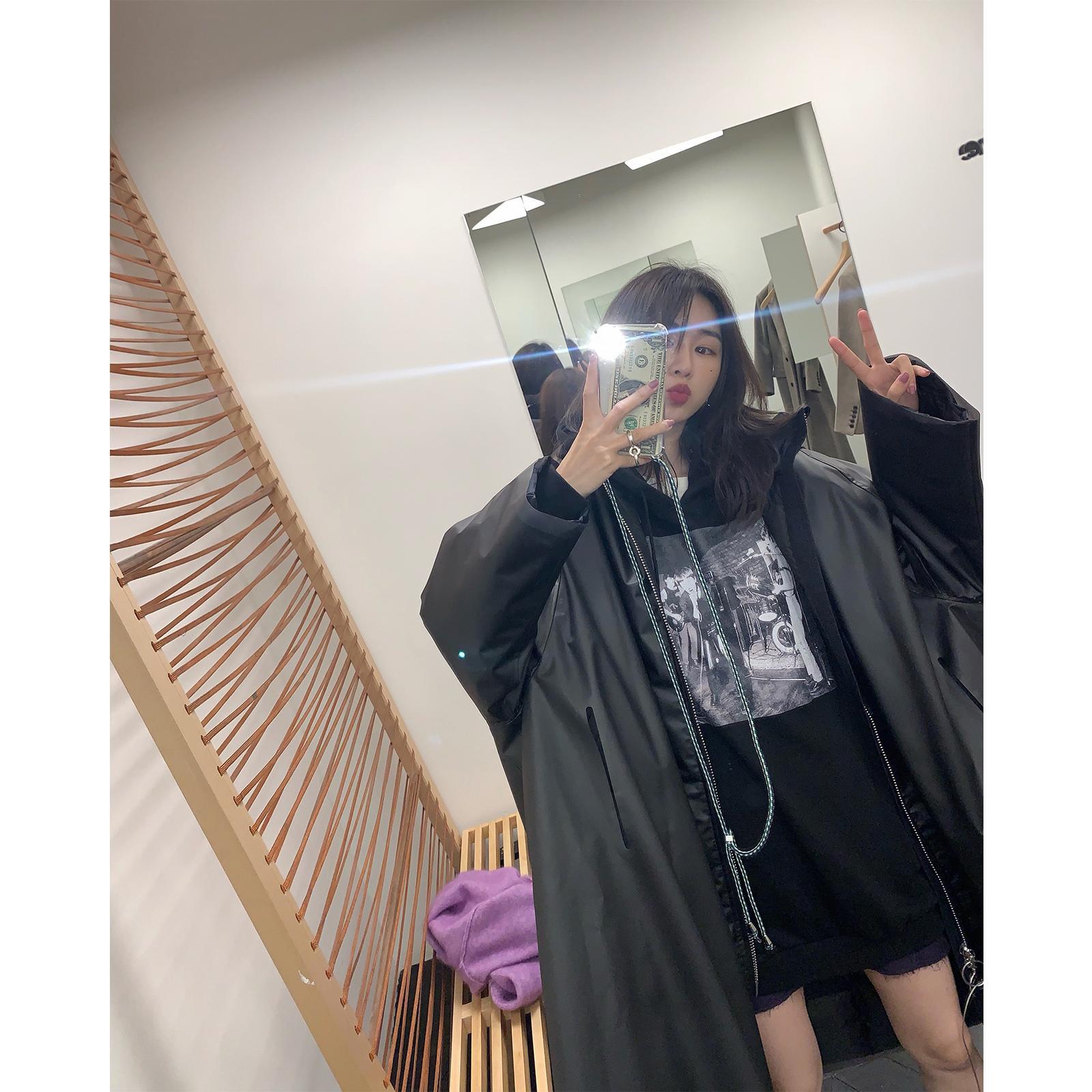 https://fulmo-img-server.com/jirapi/251b16435d686496fdf41d5ec5ba3383.jpg