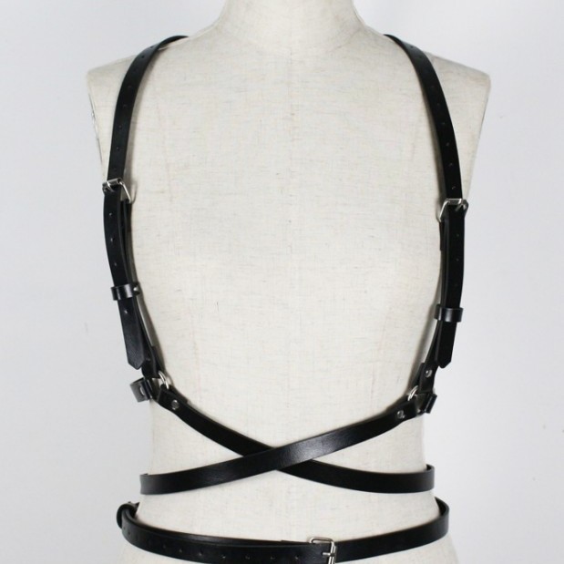地雷系 病み可愛レザー調ボディハーネスベルト