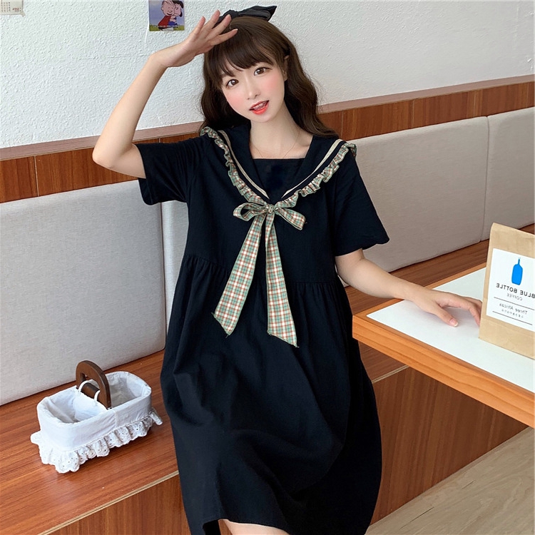 地雷系ファッション 黒色 スキニードレス