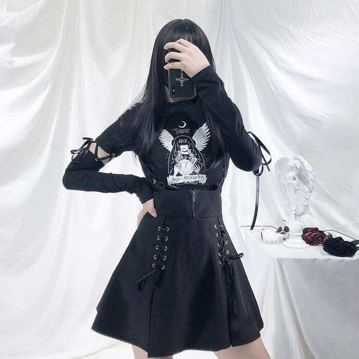 地雷系ファッション ショートウエスト丈長袖Tシャツ