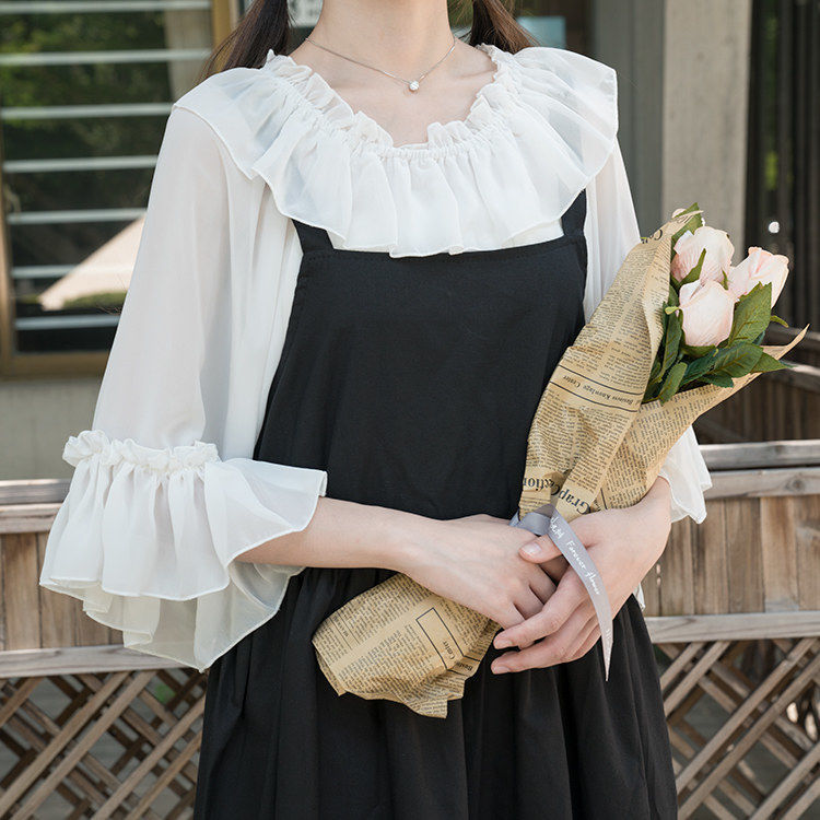 地雷系ファッション 春夏用のロリータシフォンブラウス