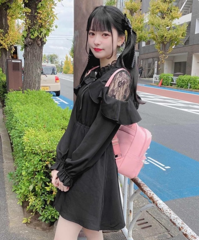 地雷系ファッション シースルーブラックレースワンピース