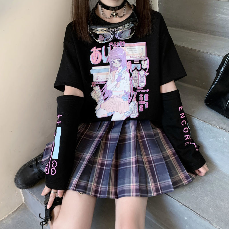 地雷系ファッション ショルダーオフキャラクターTシャツ