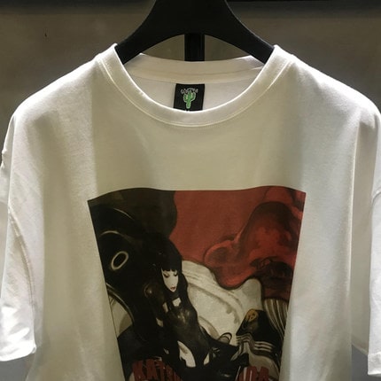 地雷系ファッション アニメプリントTシャツ