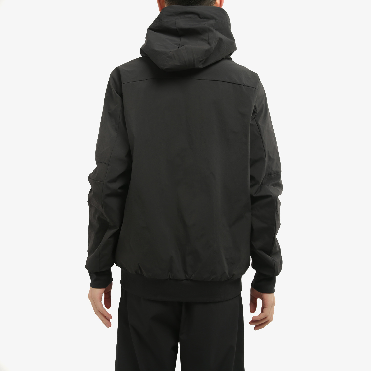 メンズカジュアルファッション 機能性抜群多ポケット付きフード中綿入りジャケット