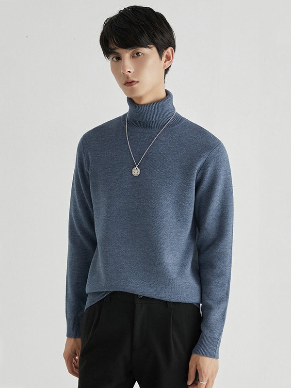 メンズカジュアルファッション 上質ニット素材のモックネック長袖セーター